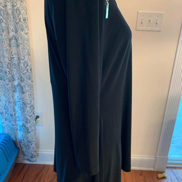 Gorgeous Chaus New York black zippered top size large - Picture 8 of 12